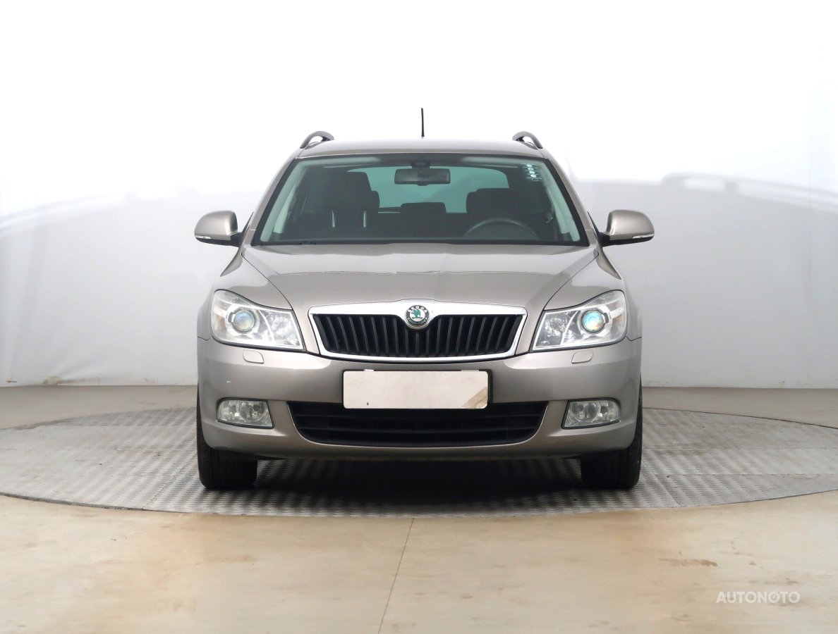 Škoda Octavia, 2012 - pohled č. 2
