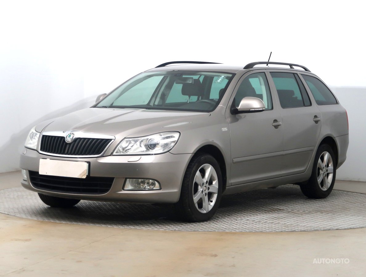 Škoda Octavia, 2012 - pohled č. 3