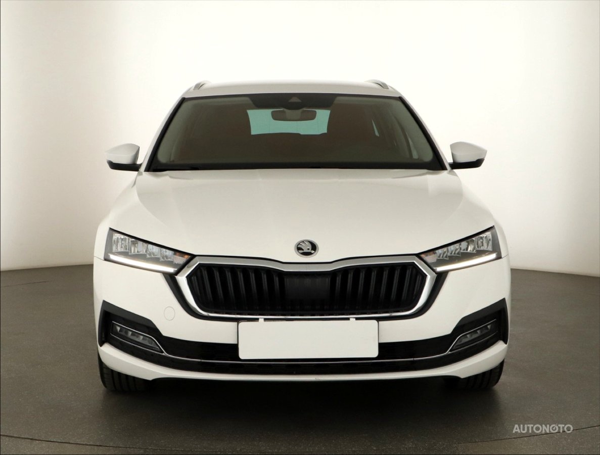 Škoda Octavia, 2022 - pohled č. 2