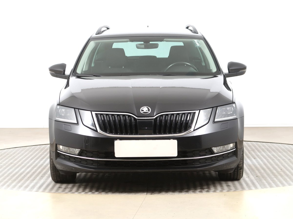 Škoda Octavia, 2018 - pohled č. 2