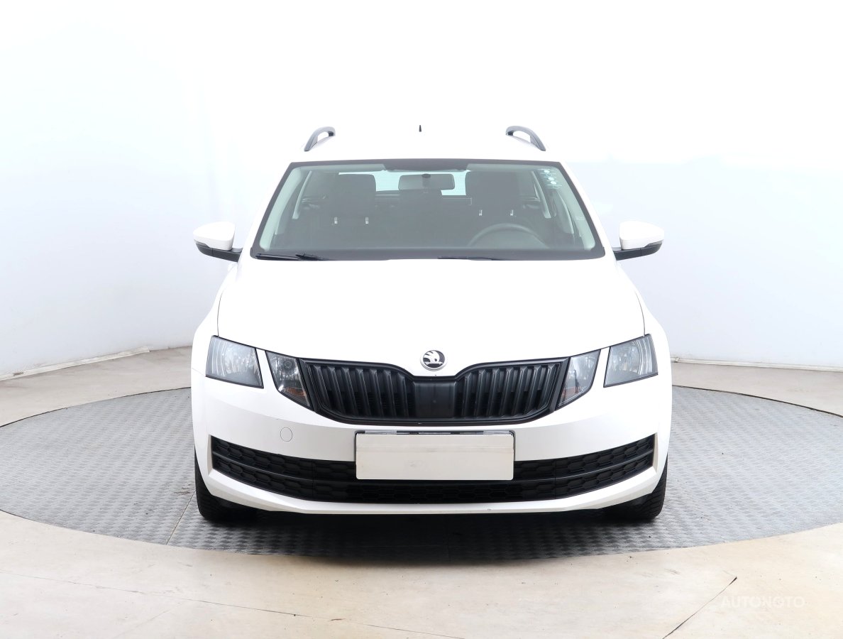 Škoda Octavia, 2019 - pohled č. 2