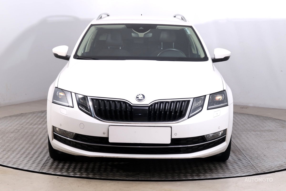 Škoda Octavia, 2018 - pohled č. 2