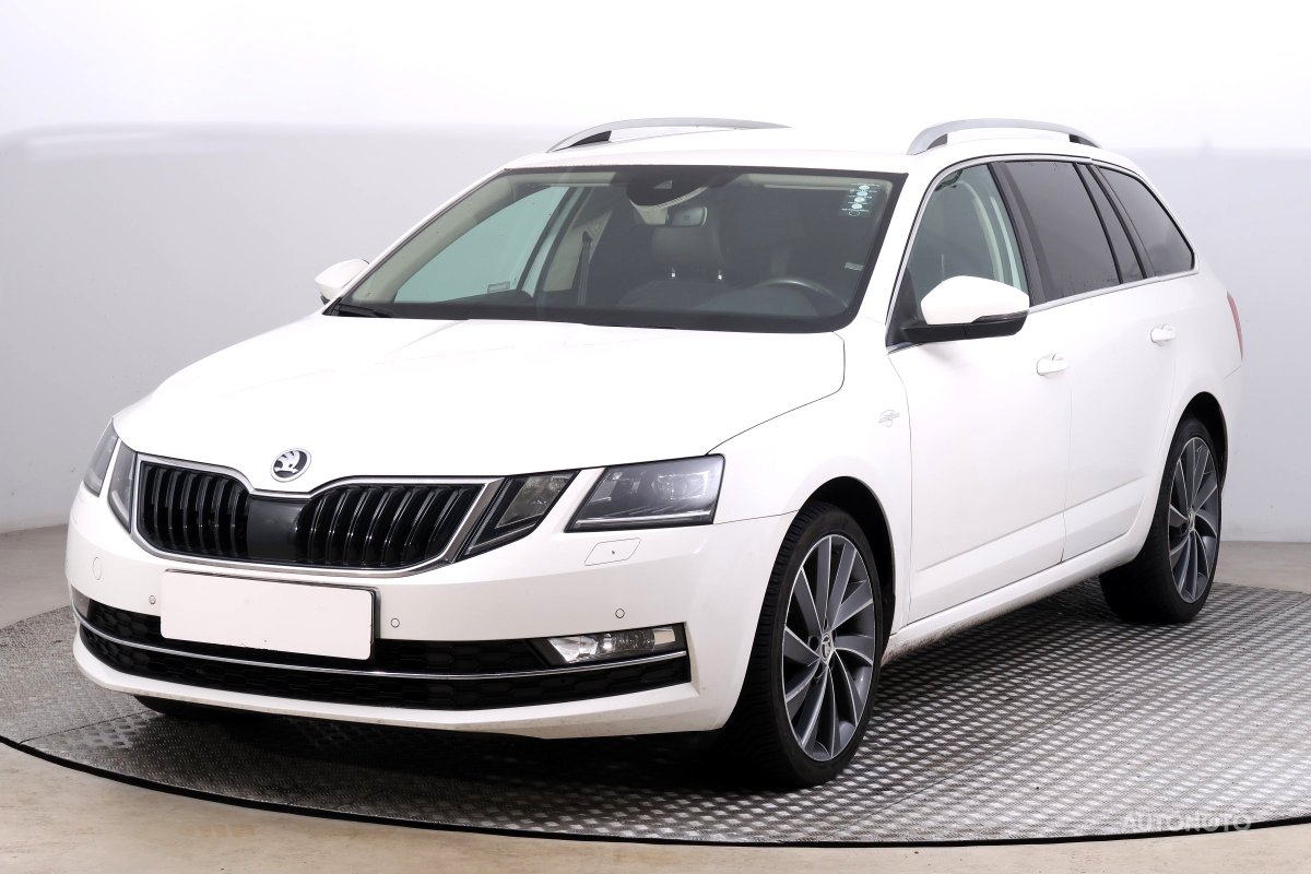 Škoda Octavia, 2018 - pohled č. 3