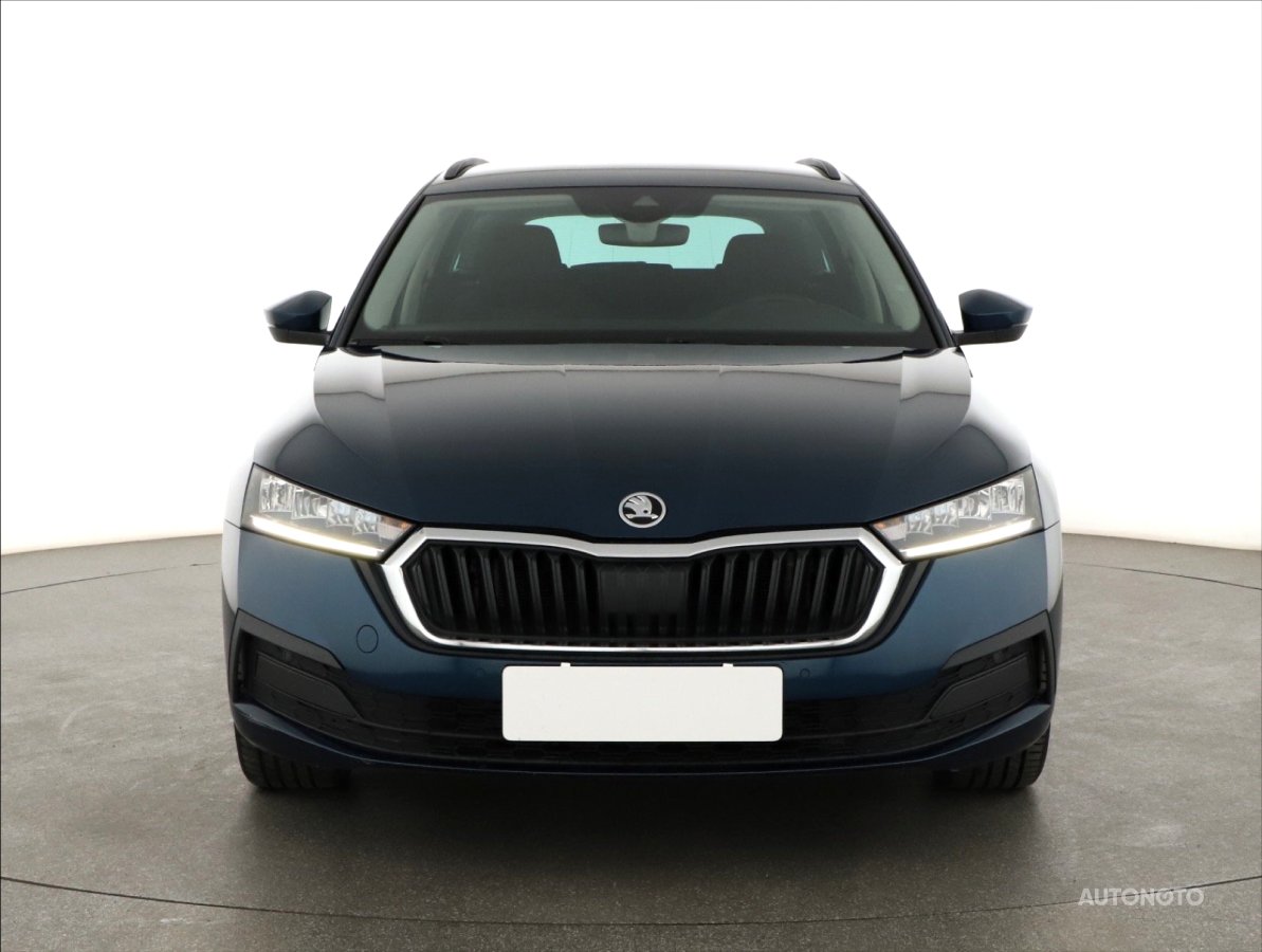 Škoda Octavia, 2020 - pohled č. 2