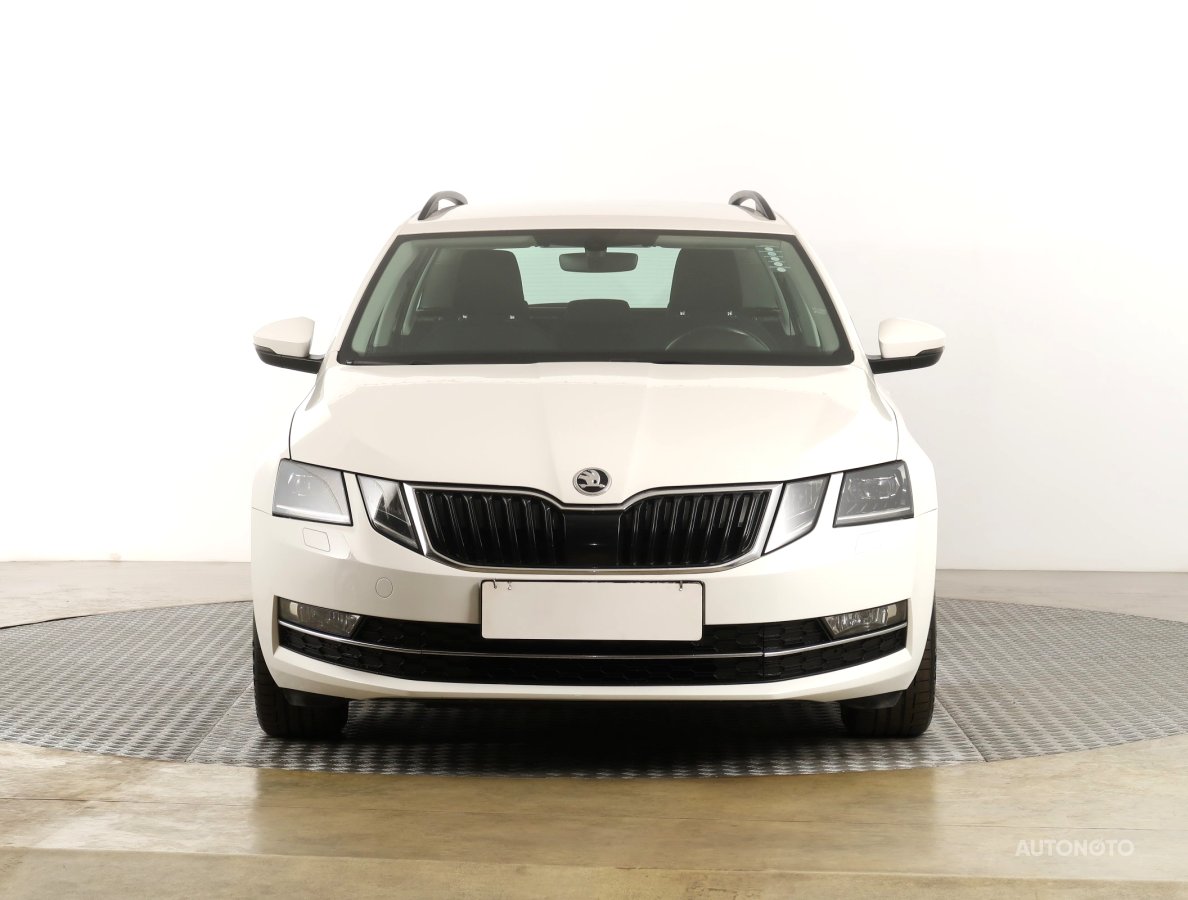 Škoda Octavia, 2018 - pohled č. 2
