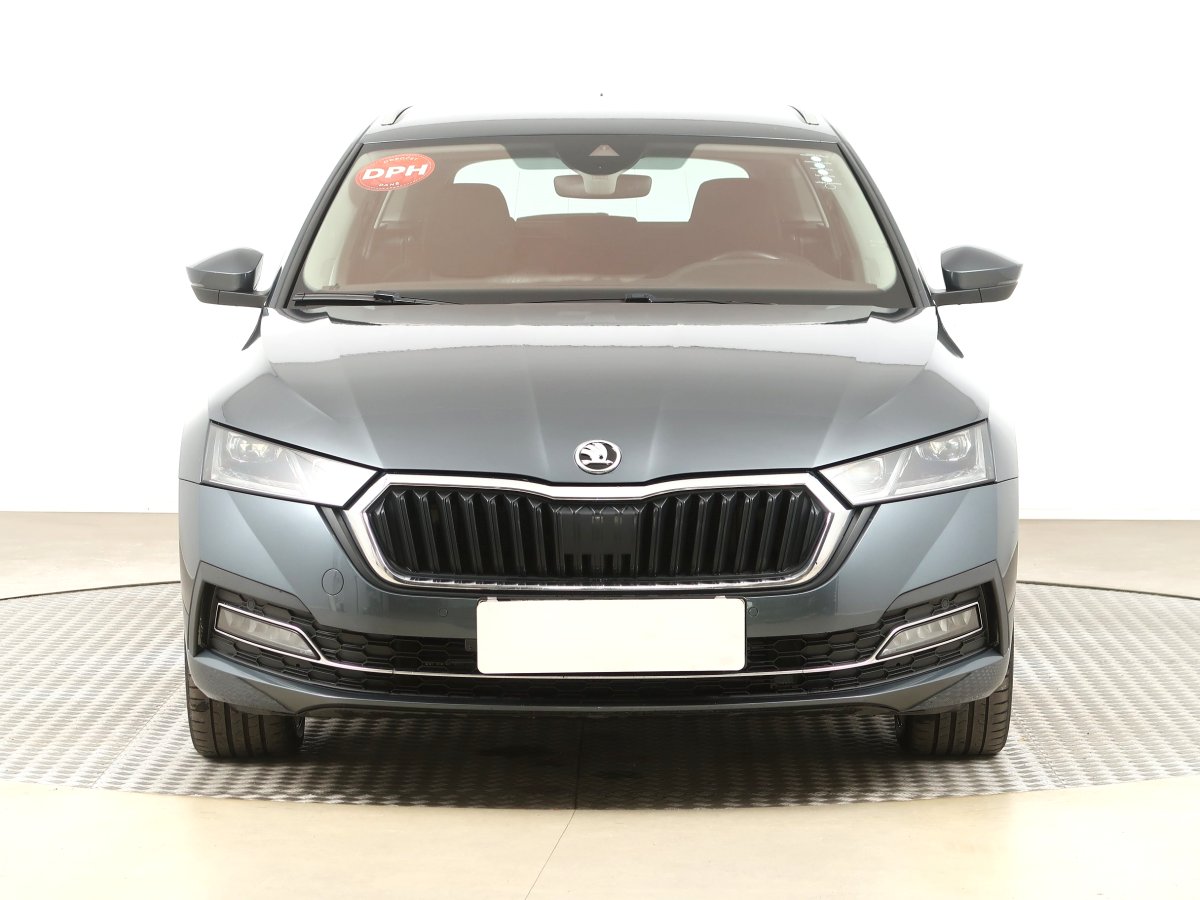 Škoda Octavia, 2020 - pohled č. 2