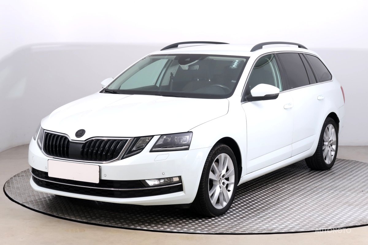 Škoda Octavia, 2017 - pohled č. 3