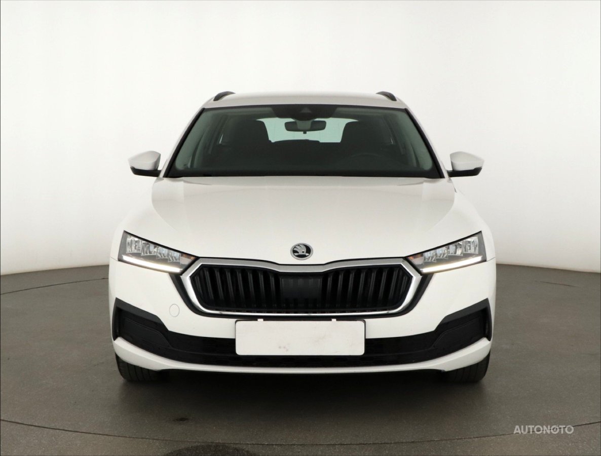 Škoda Octavia, 2021 - pohled č. 2