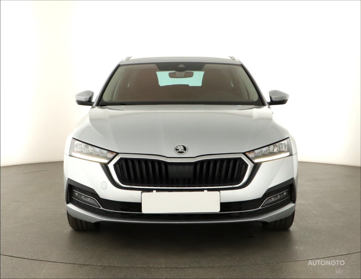 Škoda Octavia, 2022 - pohled č. 2