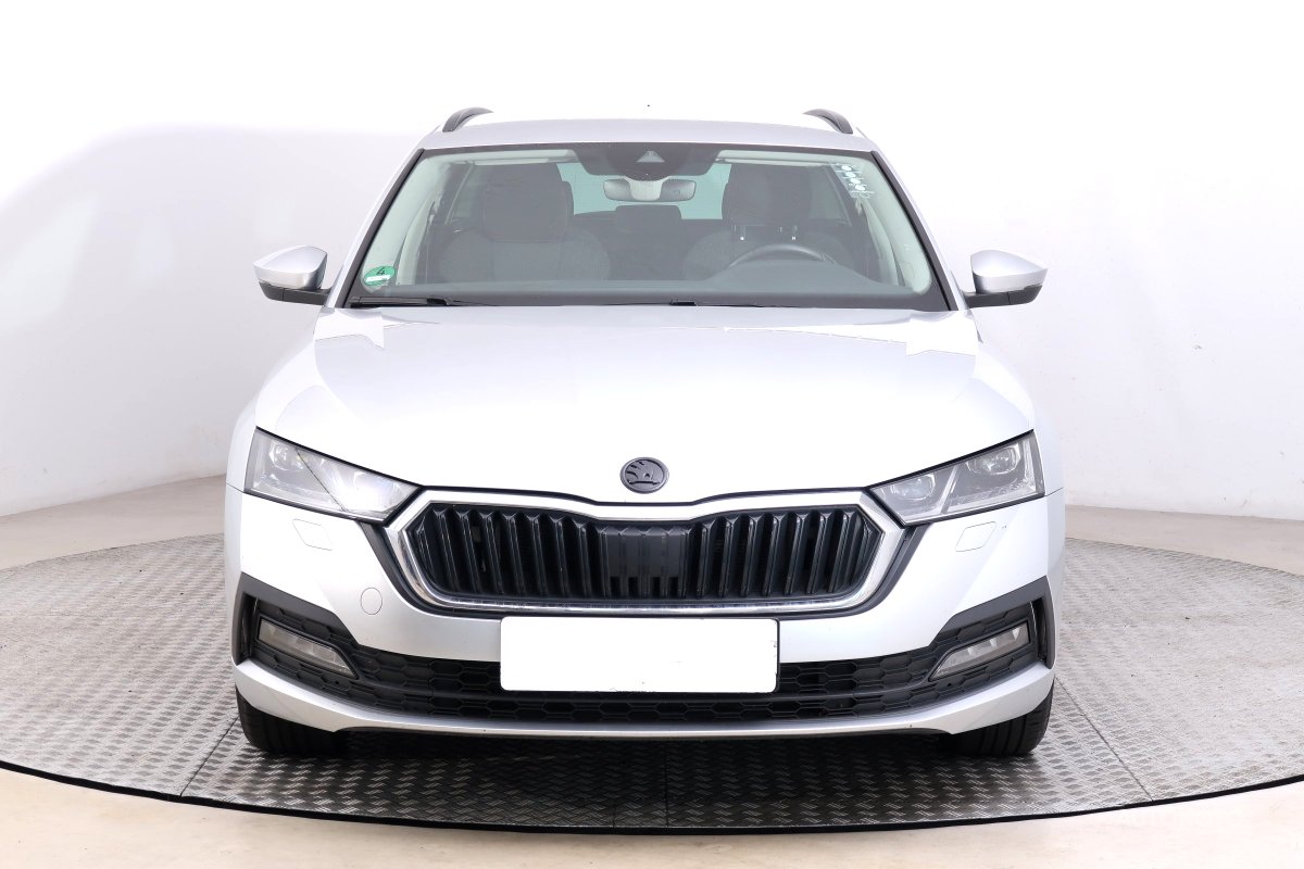 Škoda Octavia, 2021 - pohled č. 2