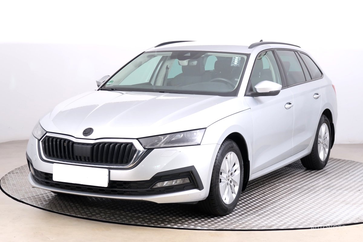 Škoda Octavia, 2021 - pohled č. 3