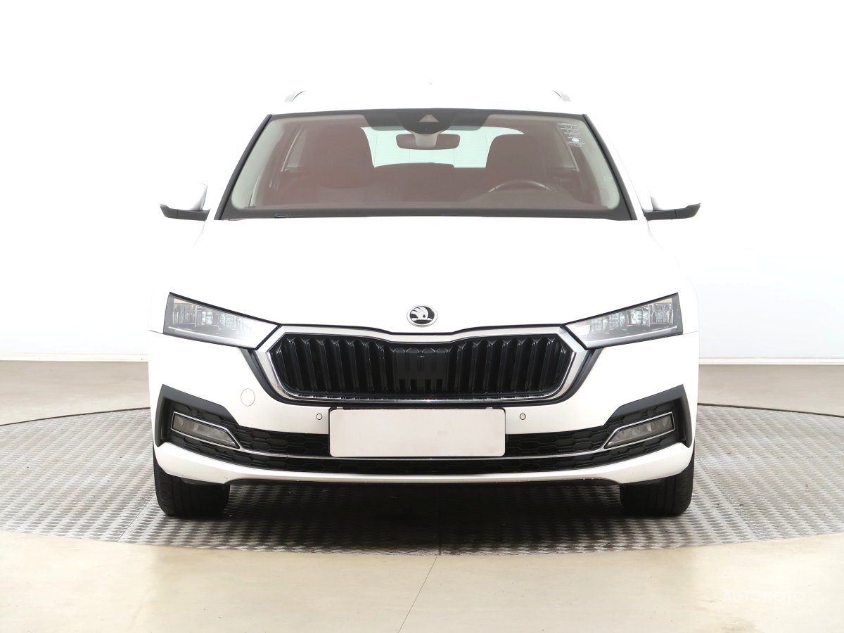 Škoda Octavia, 2021 - pohled č. 2