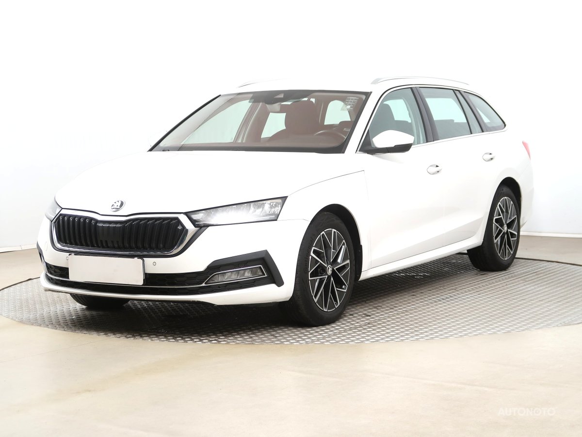 Škoda Octavia, 2021 - pohled č. 3