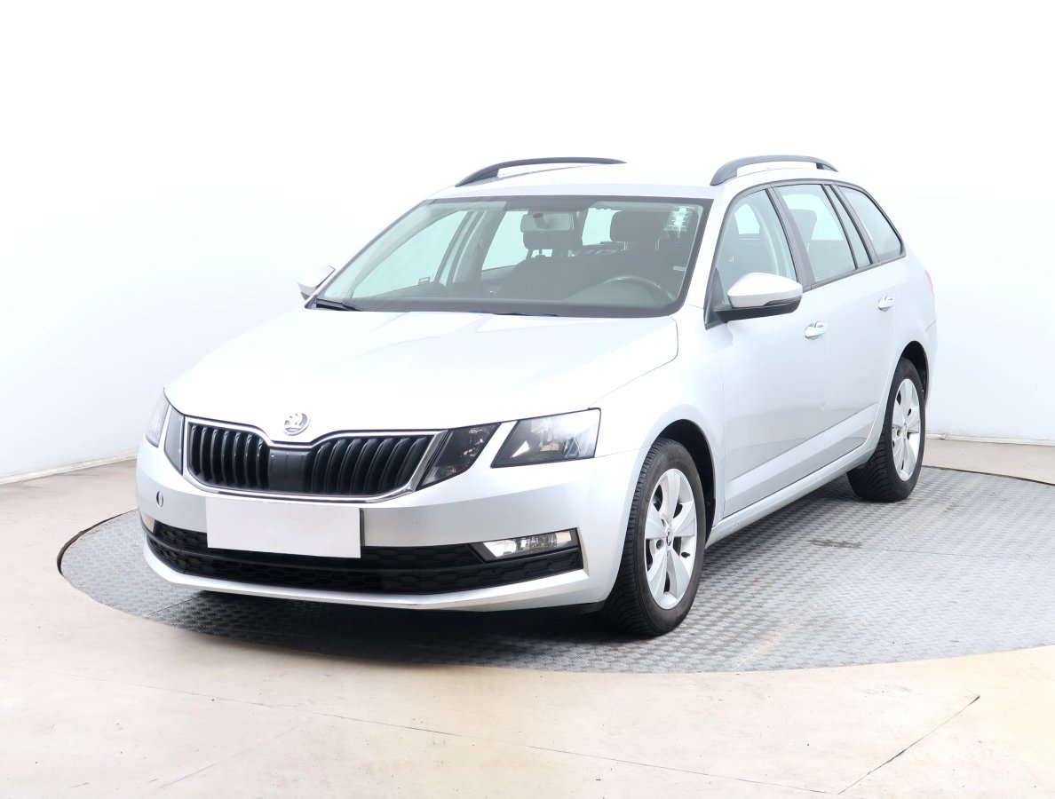 Škoda Octavia, 2018 - pohled č. 3