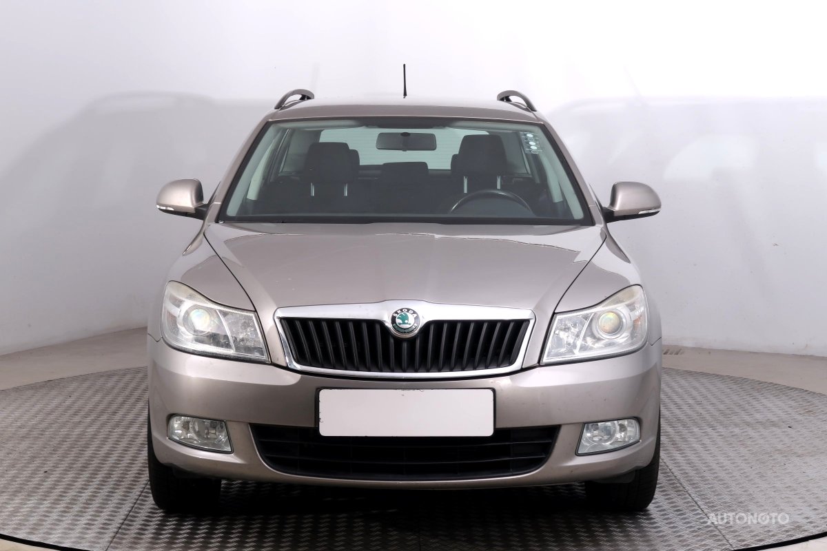 Škoda Octavia, 2011 - pohled č. 2