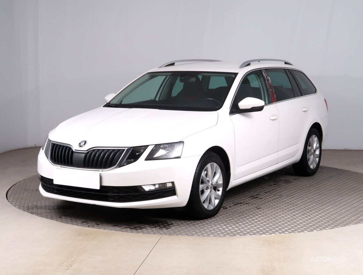 Škoda Octavia, 2018 - pohled č. 3
