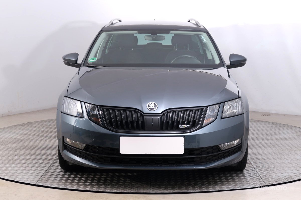 Škoda Octavia, 2018 - pohled č. 2