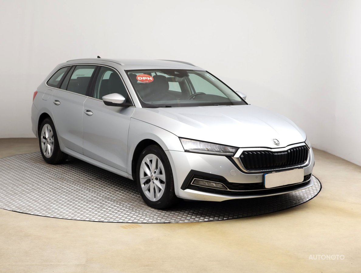 Škoda Octavia, 2020 - celkový pohled