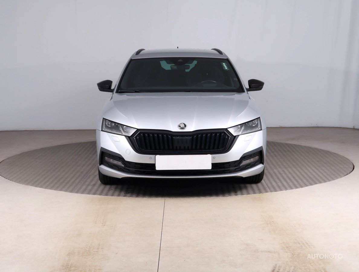 Škoda Octavia, 2021 - pohled č. 2