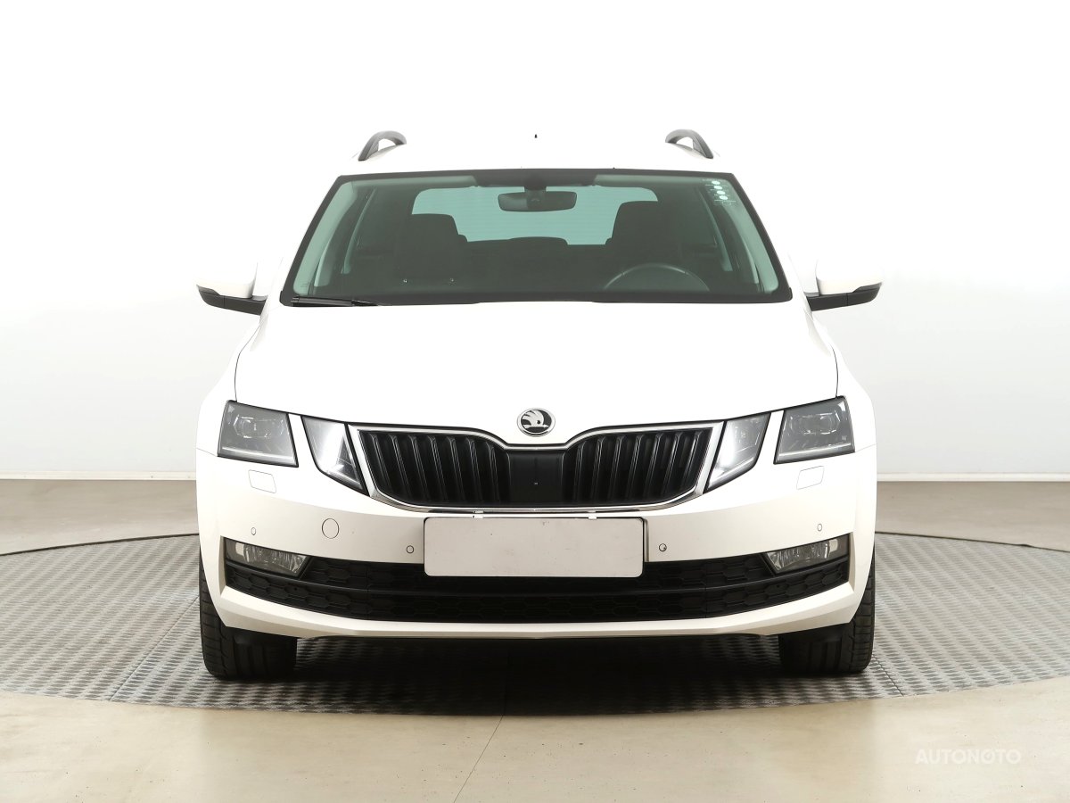 Škoda Octavia, 2020 - pohled č. 2