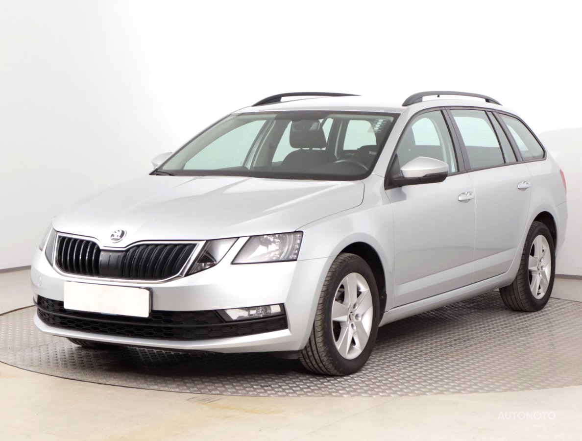 Škoda Octavia, 2020 - pohled č. 3