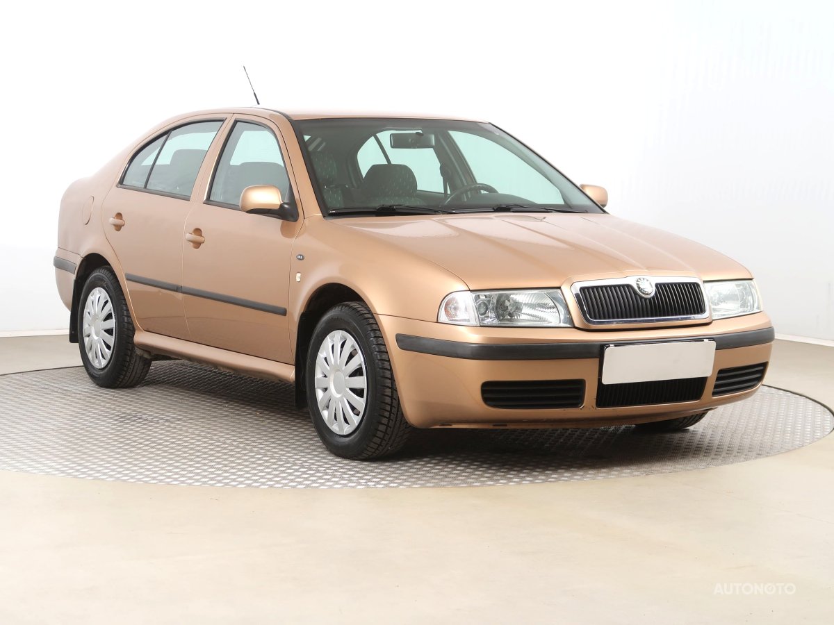 Škoda Octavia, 2001 - celkový pohled