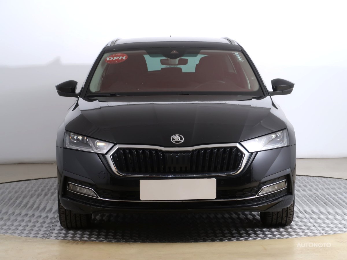 Škoda Octavia, 2021 - pohled č. 2