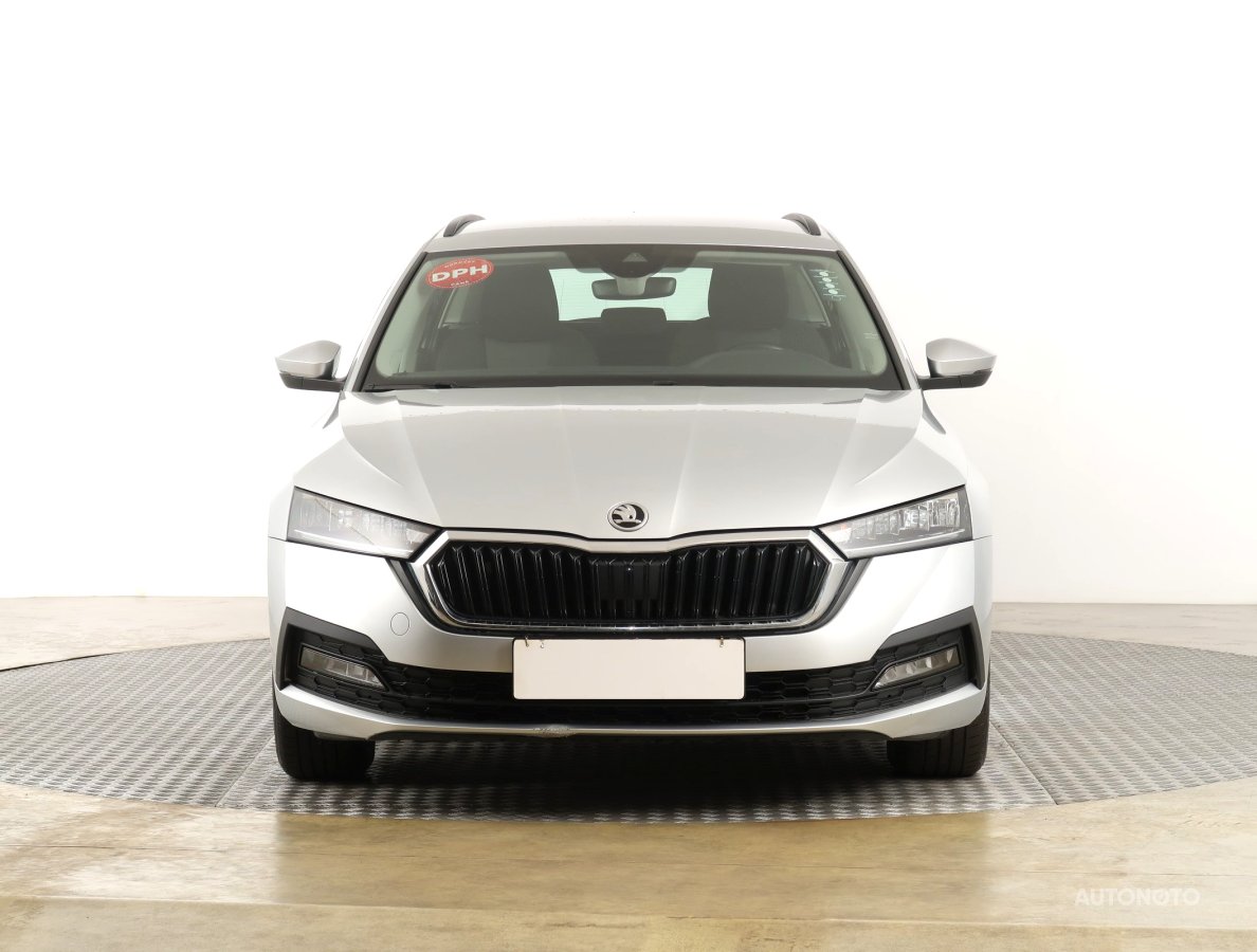 Škoda Octavia, 2021 - pohled č. 2