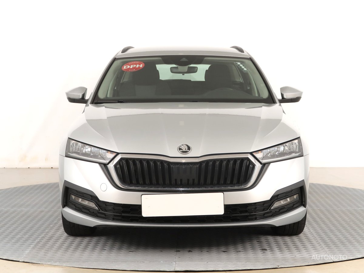 Škoda Octavia, 2021 - pohled č. 2