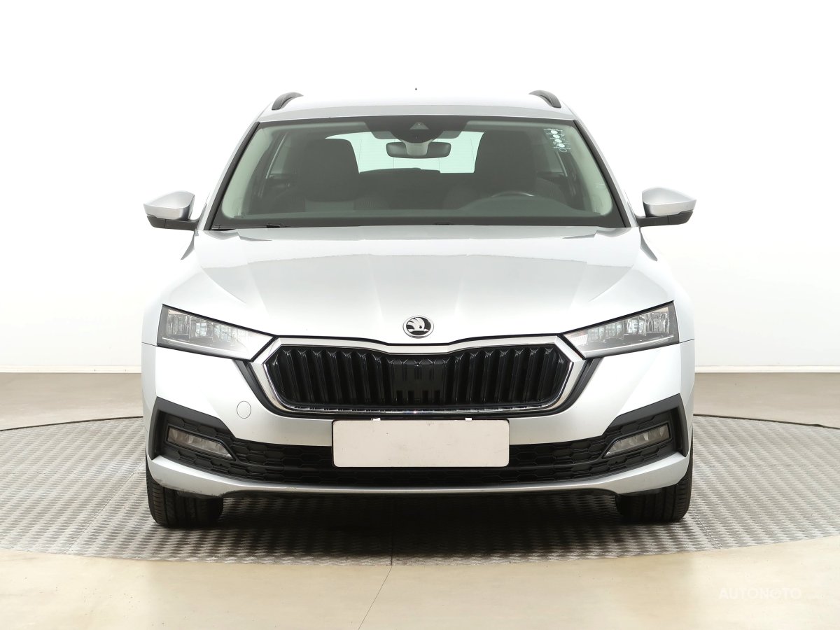 Škoda Octavia, 2021 - pohled č. 2