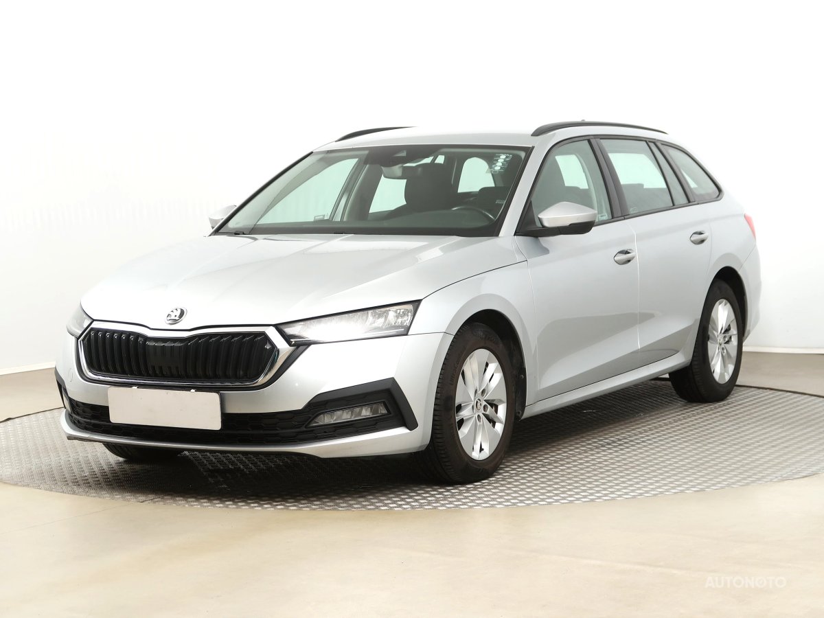 Škoda Octavia, 2021 - pohled č. 3