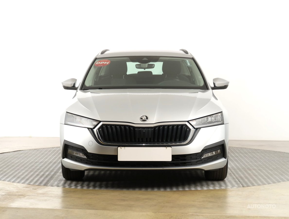 Škoda Octavia, 2022 - pohled č. 2