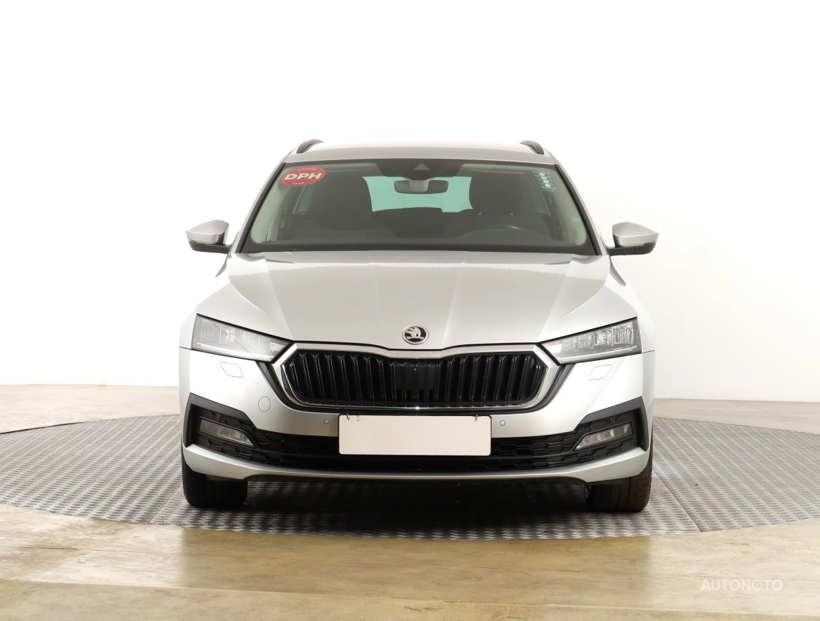 Škoda Octavia, 2022 - pohled č. 2