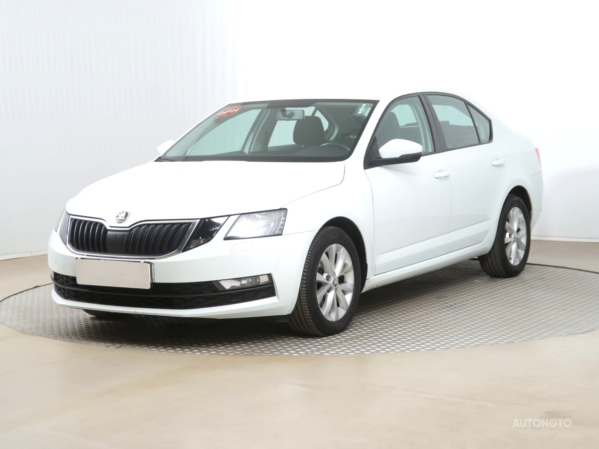 Škoda Octavia, 2019 - pohled č. 3