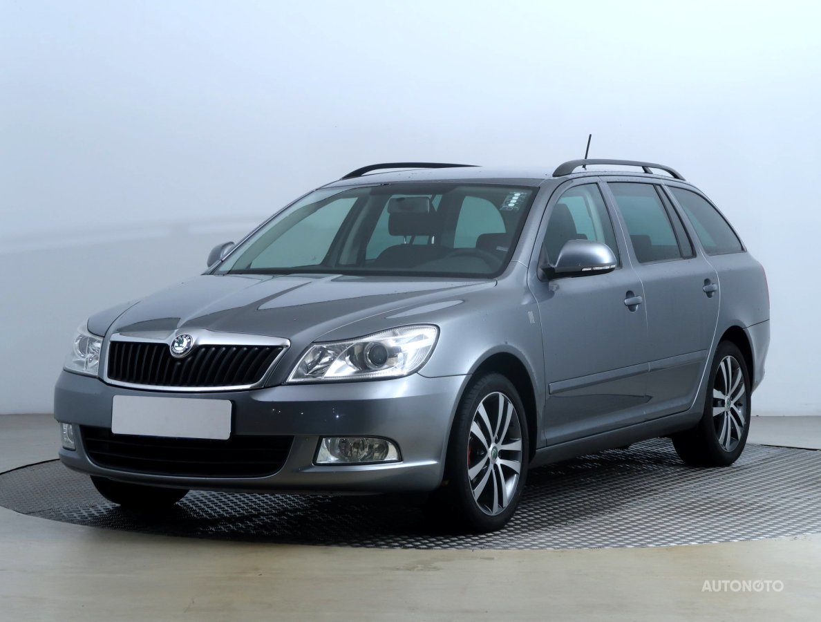 Škoda Octavia, 2012 - pohled č. 3