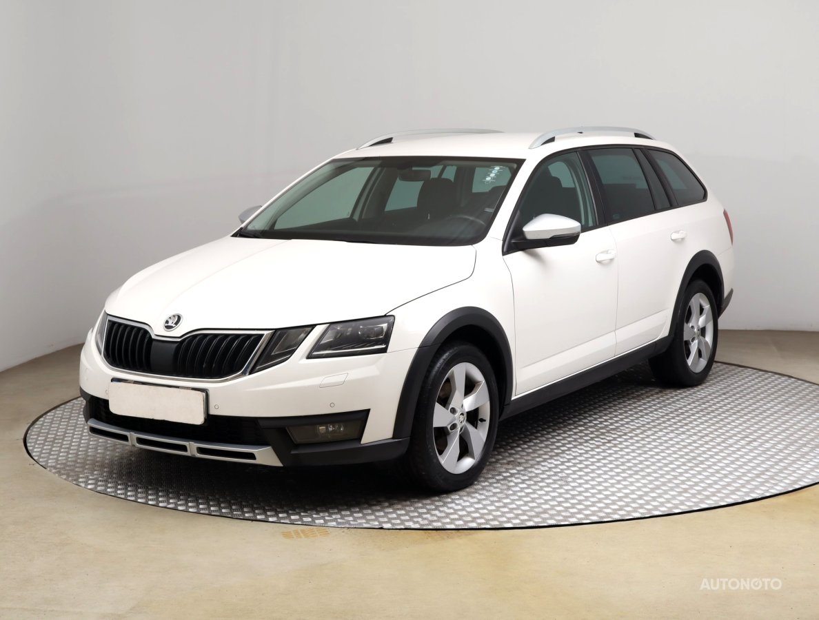 Škoda Octavia, 2018 - pohled č. 3