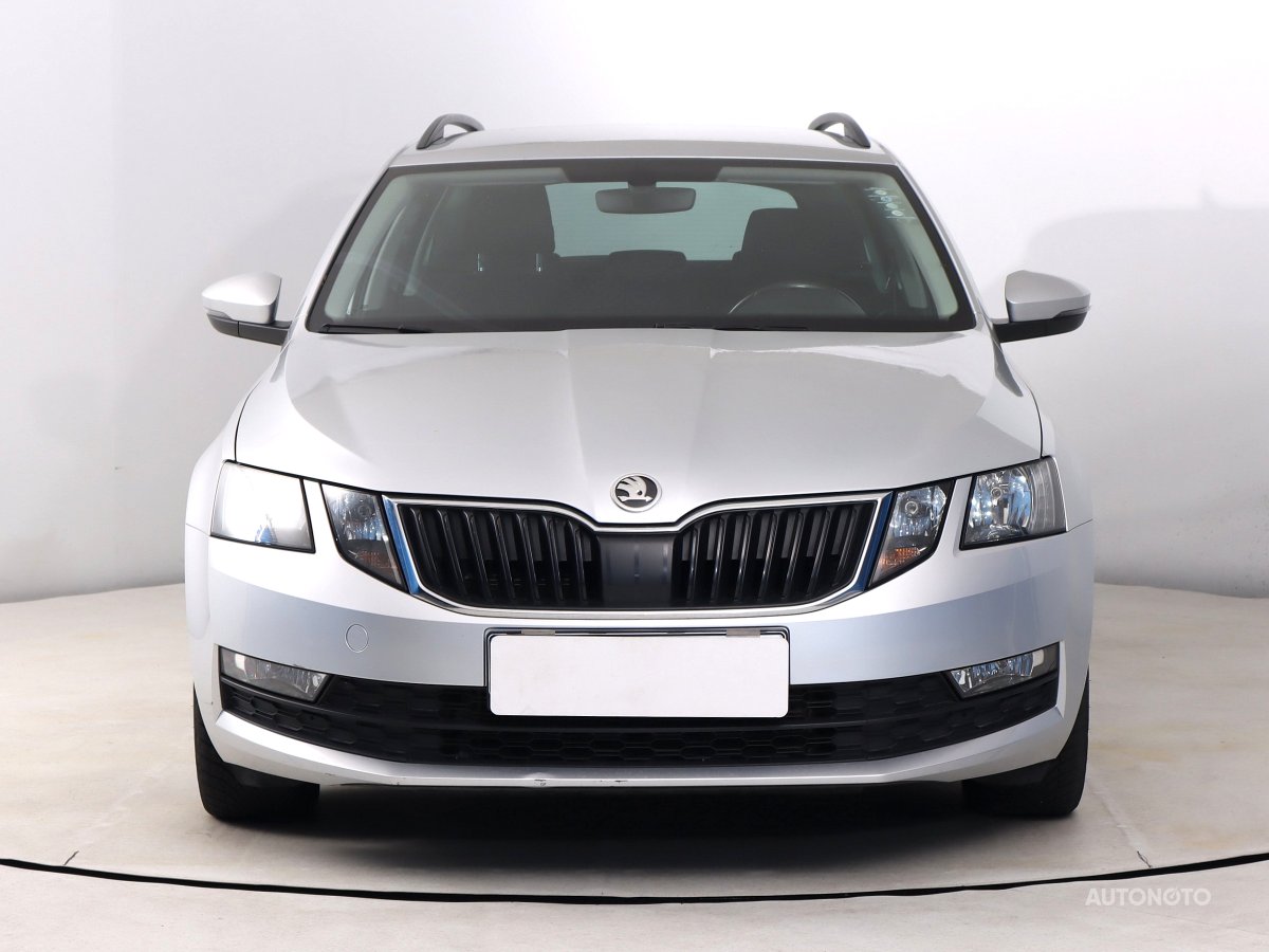 Škoda Octavia, 2019 - pohled č. 2