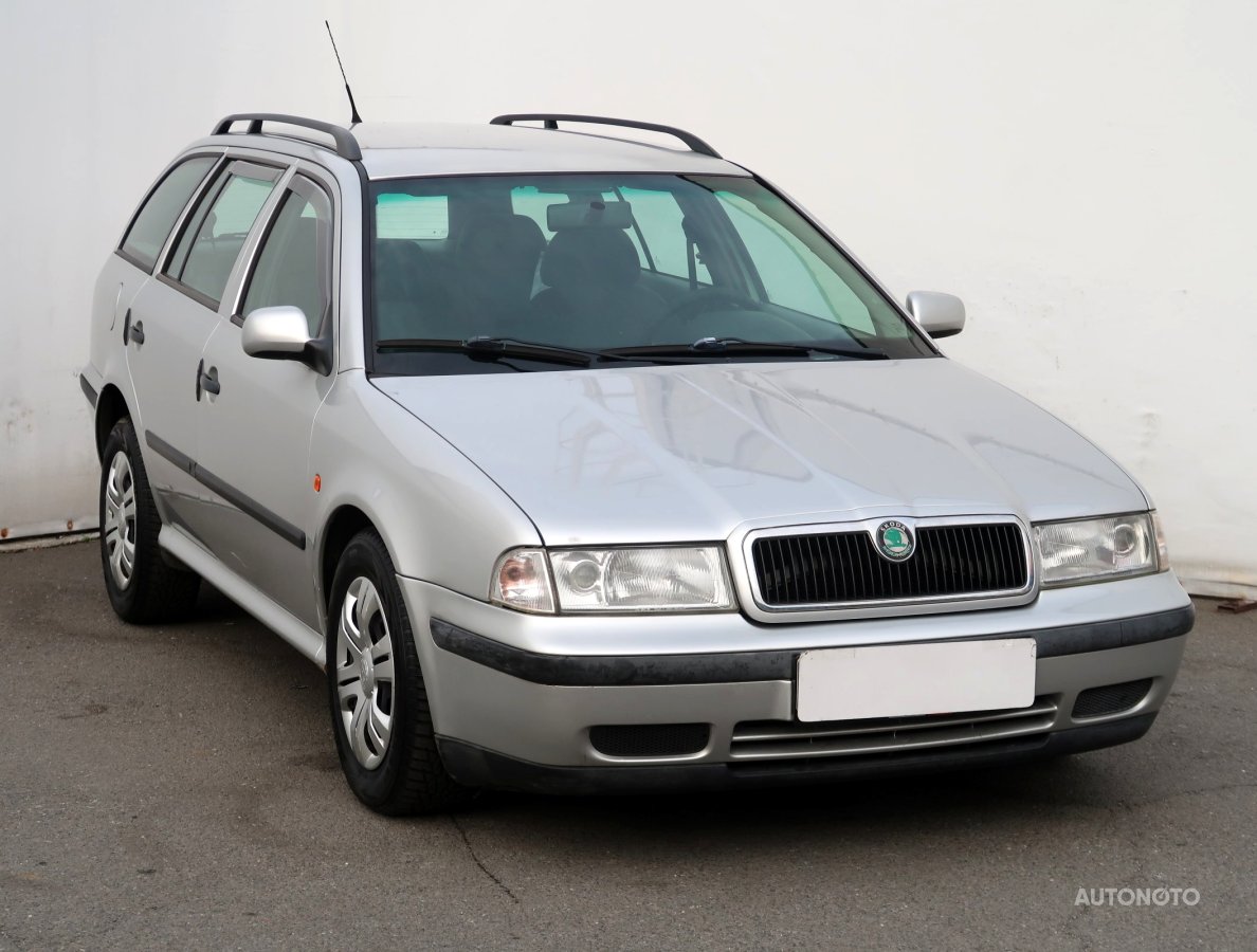 Škoda Octavia, 2000 - celkový pohled