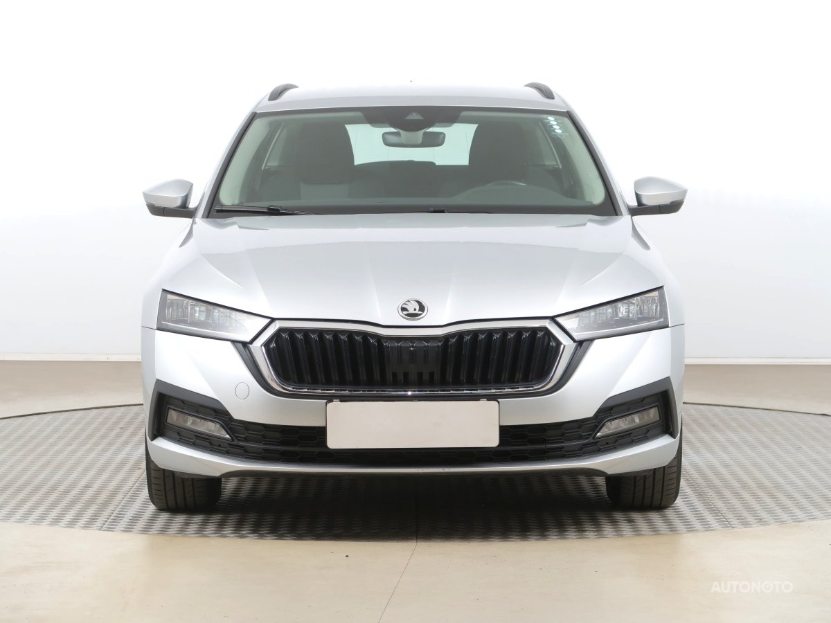 Škoda Octavia, 2022 - pohled č. 2