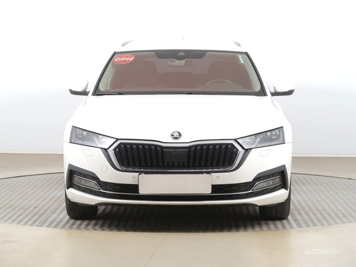 Škoda Octavia, 2022 - pohled č. 2