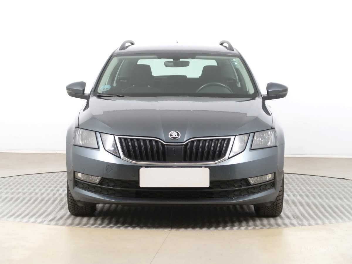 Škoda Octavia, 2019 - pohled č. 2