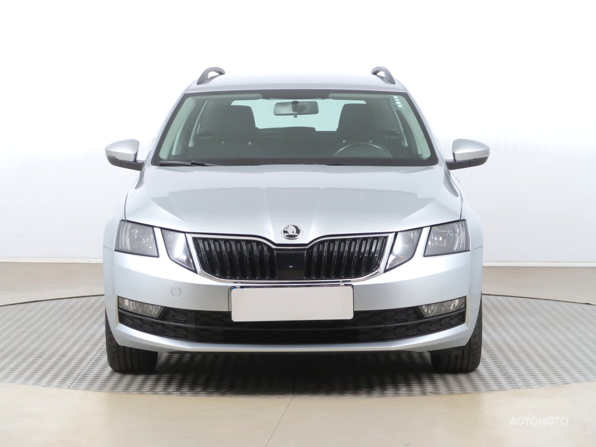 Škoda Octavia, 2018 - pohled č. 2