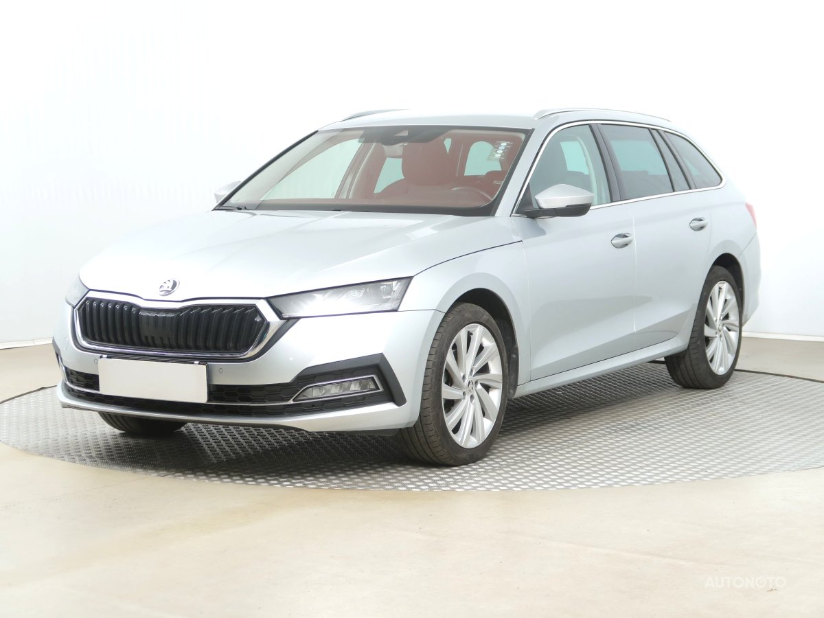 Škoda Octavia, 2022 - pohled č. 3