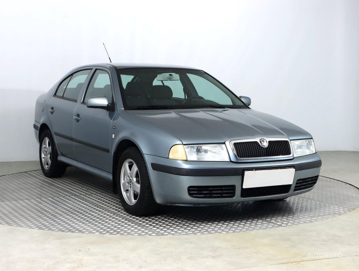 Škoda Octavia, 2004 - celkový pohled