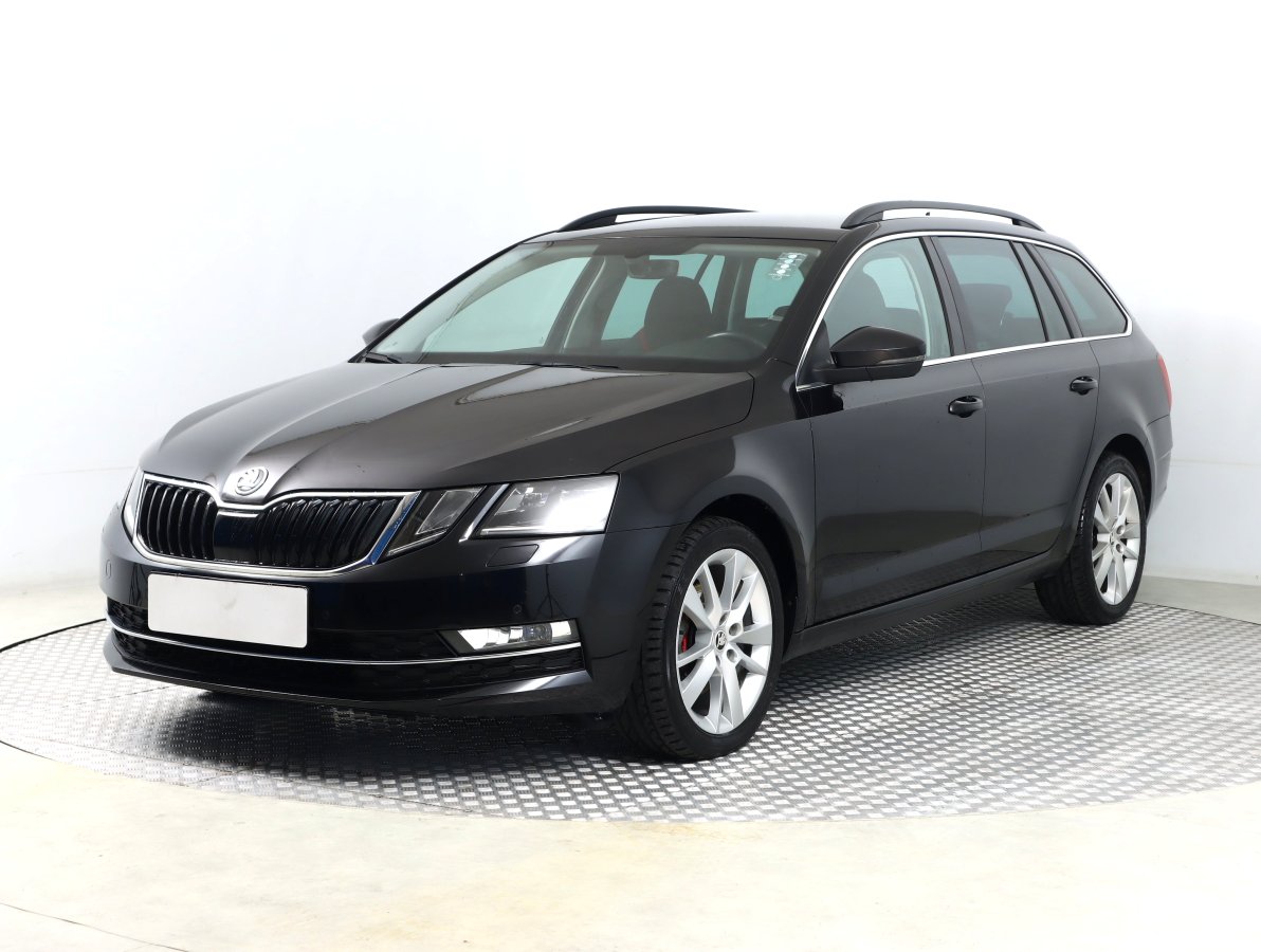 Škoda Octavia, 2019 - pohled č. 3