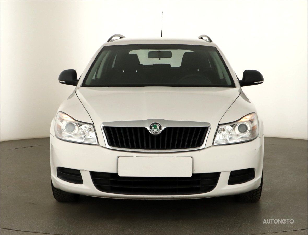 Škoda Octavia, 2012 - pohled č. 2