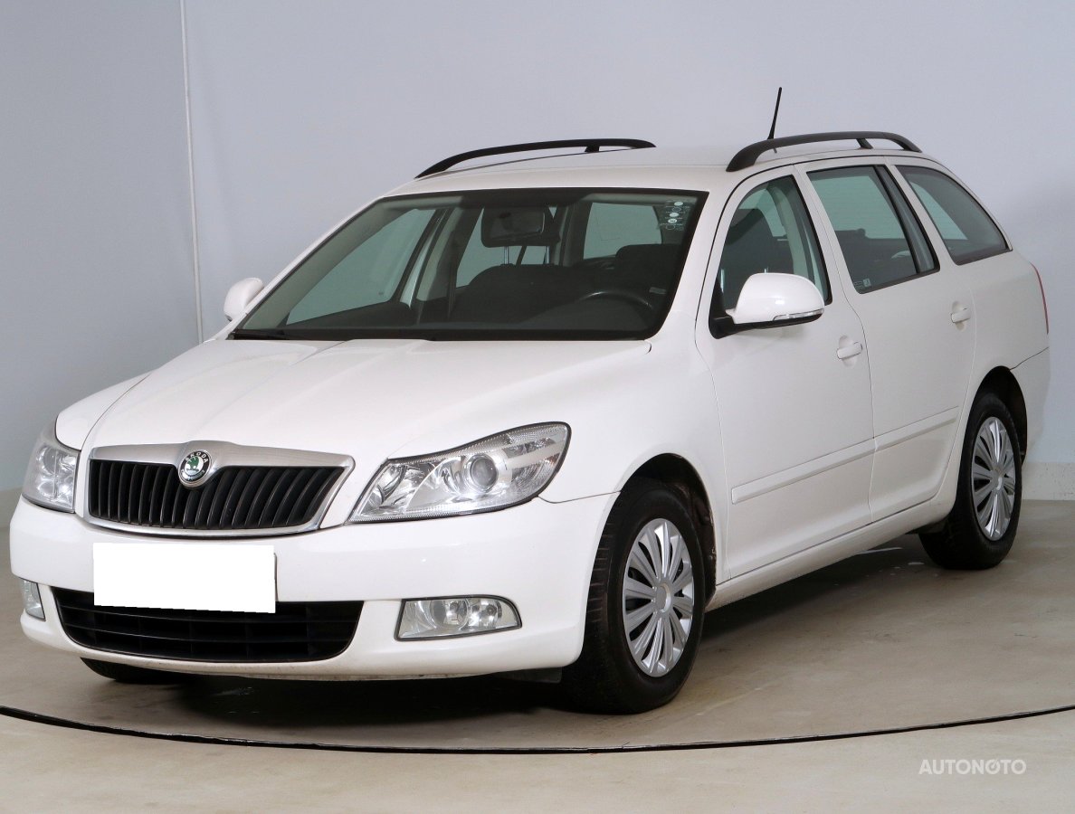 Škoda Octavia, 2012 - pohled č. 3