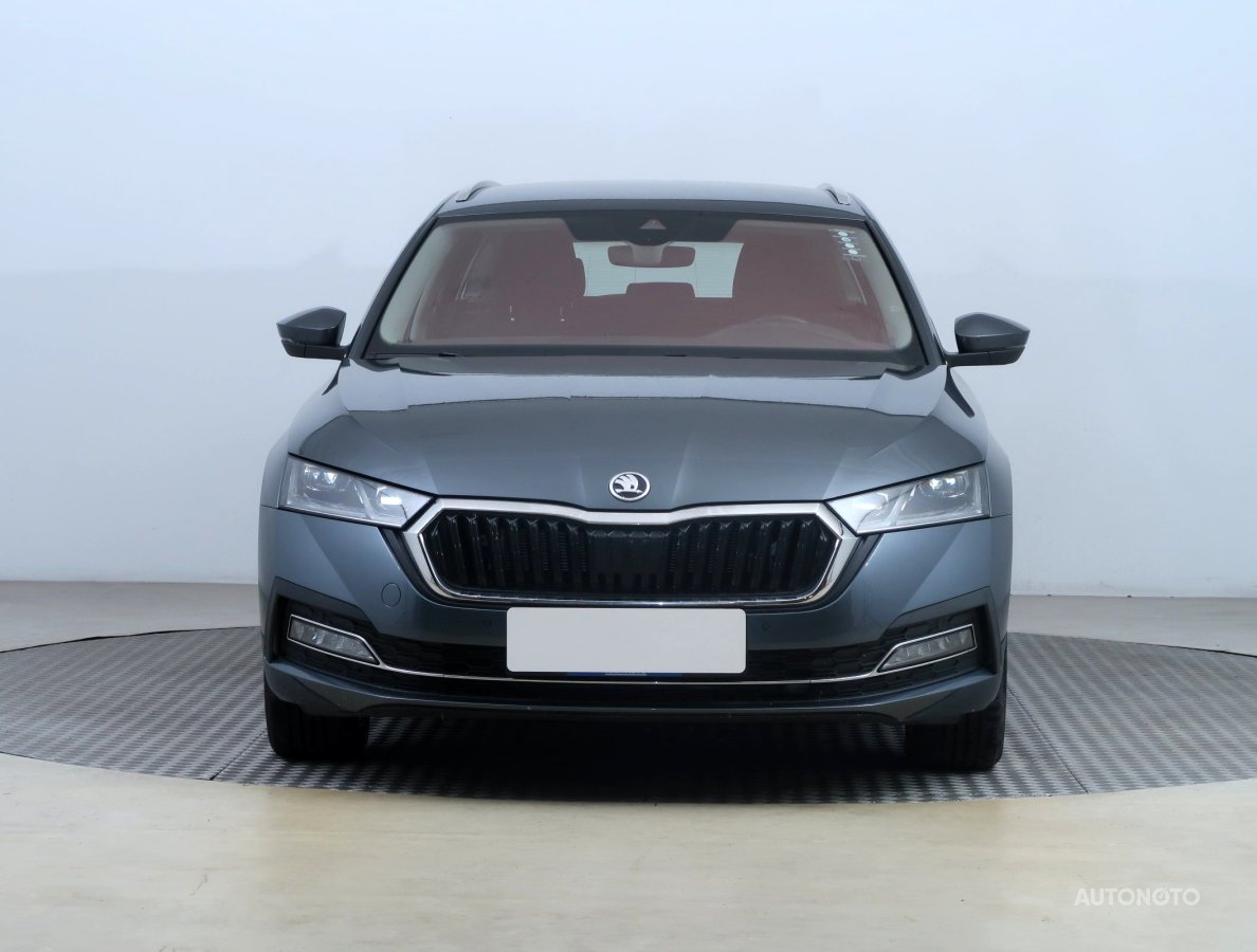 Škoda Octavia, 2020 - pohled č. 2