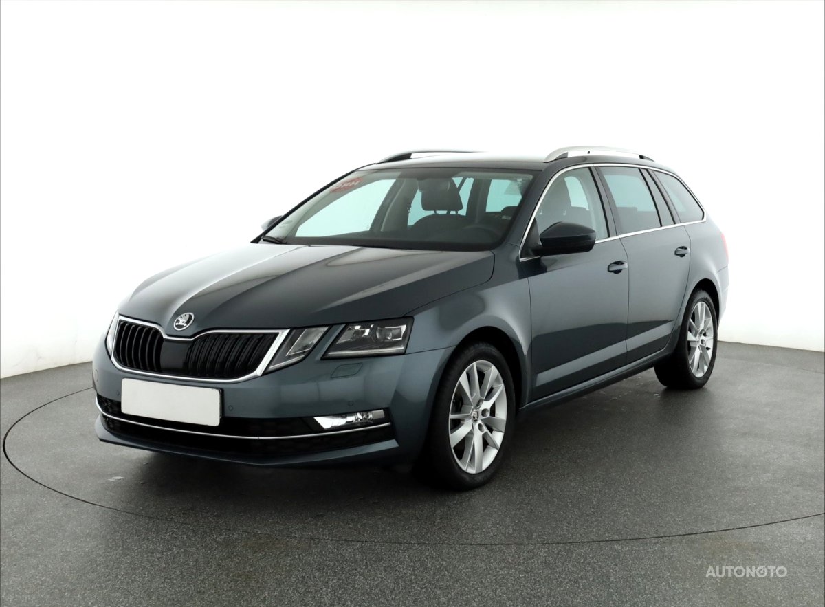 Škoda Octavia, 2019 - pohled č. 3