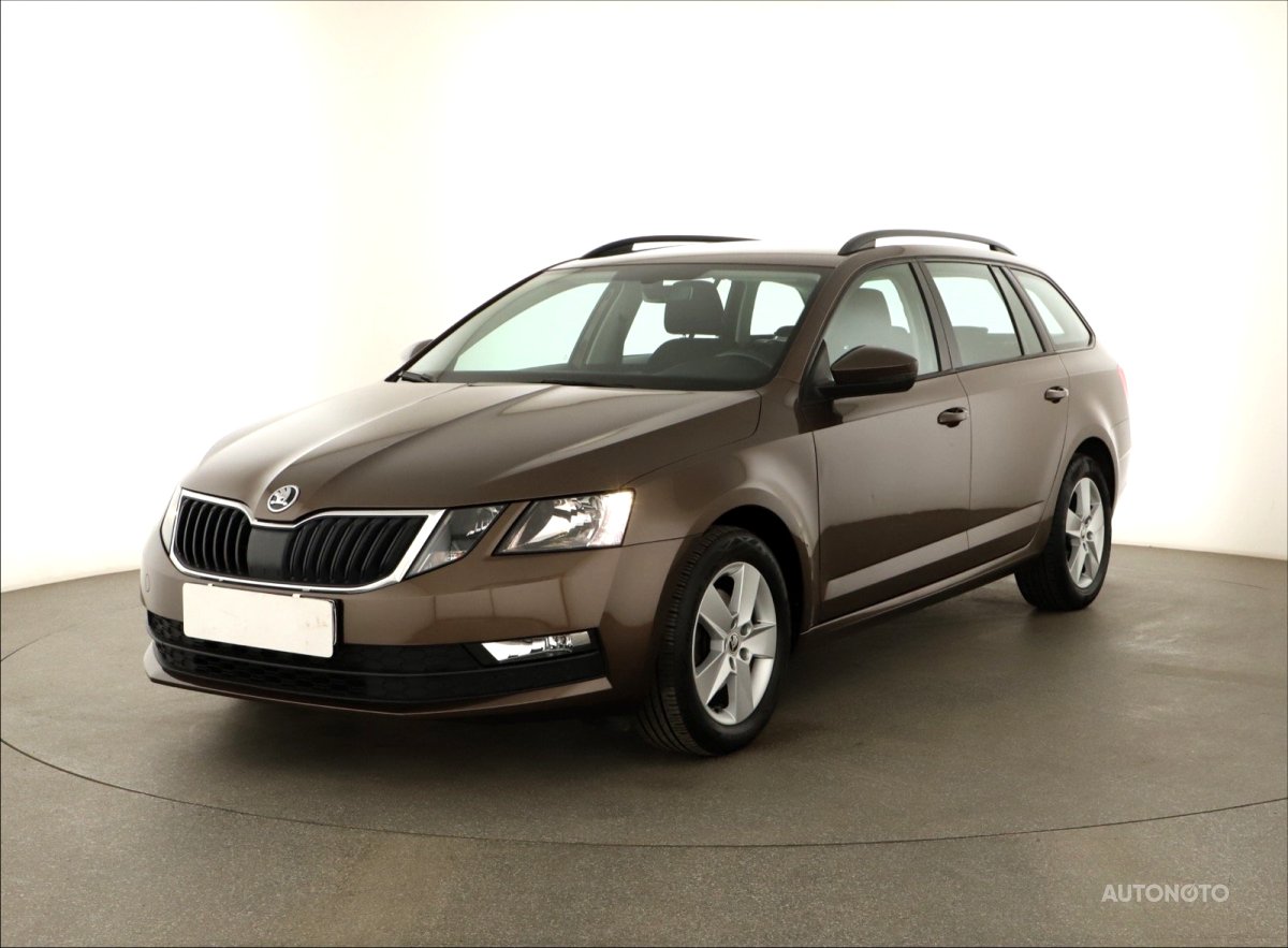 Škoda Octavia, 2018 - pohled č. 3